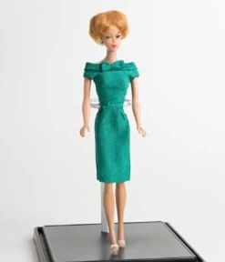 Barbie™ X Unique Vintage 1960s Style Green Sheath Dress -Pleaser Clothing Store barbiea x unique vintage 1960s style green sheath dress 953380
