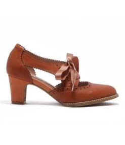 Chelsea Crew Tan Leather Bow Oxford Heels