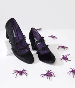 Lulu Hun Black Dorcas Bats Heels