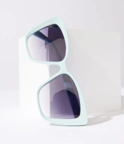 Mint Green Square Cat Eye Oversized Sunglasses -Pleaser Clothing Store mint green square cat eye oversized sunglasses 953349