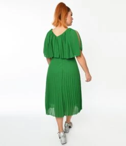 Plus Size Green Pleated Midi Dress 5 Plus Size Green Pleated Midi Dress -Pleaser Clothing Store plus size green pleated midi dress 404263