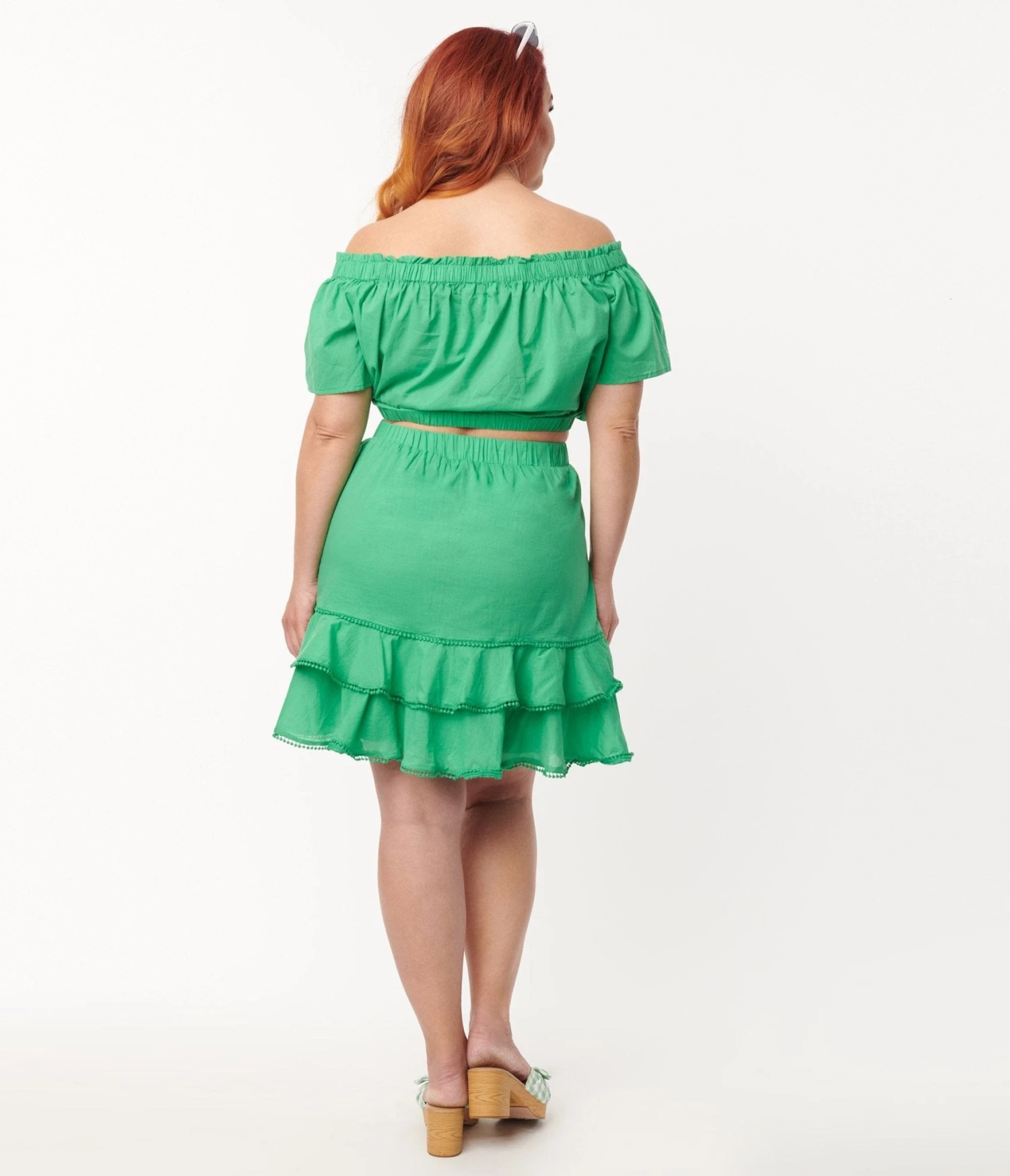 Plus Size Green Two Piece Crop Top & Skirt 2 Plus Size Green Two Piece Crop Top & Skirt - Image 2