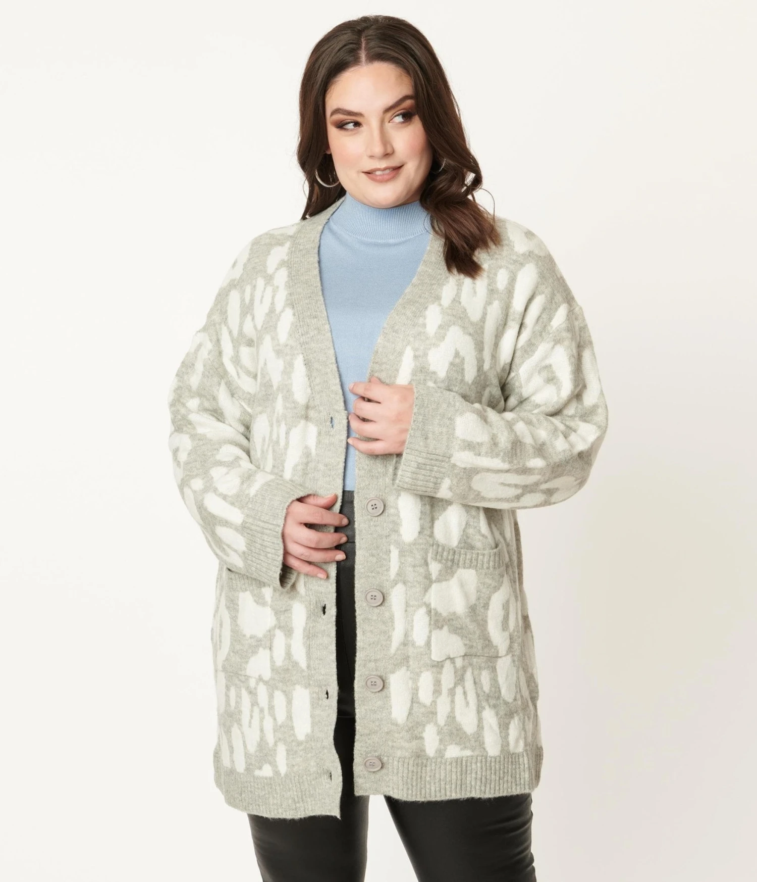 Plus Size Grey Leopard Print Long Cardigan 4 Plus Size Grey Leopard Print Long Cardigan - Image 4
