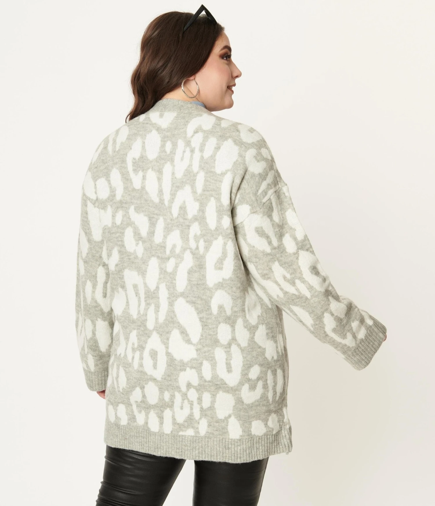 Plus Size Grey Leopard Print Long Cardigan 3 Plus Size Grey Leopard Print Long Cardigan - Image 3