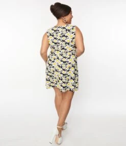 Smak Parlour Black & White Daisies Tie Front Shift Dress -Pleaser Clothing Store smak parlour black white daisies tie front shift dress 798172