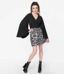 Smak Parlour White & Black Lazy Daisy Print Mini Skirt 9 Smak Parlour White & Black Lazy Daisy Print Mini Skirt -Pleaser Clothing Store smak parlour white black lazy daisy print mini skirt 647754