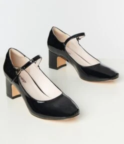 Unique Vintage Black Patent Leatherette Mary Jane Block Heels