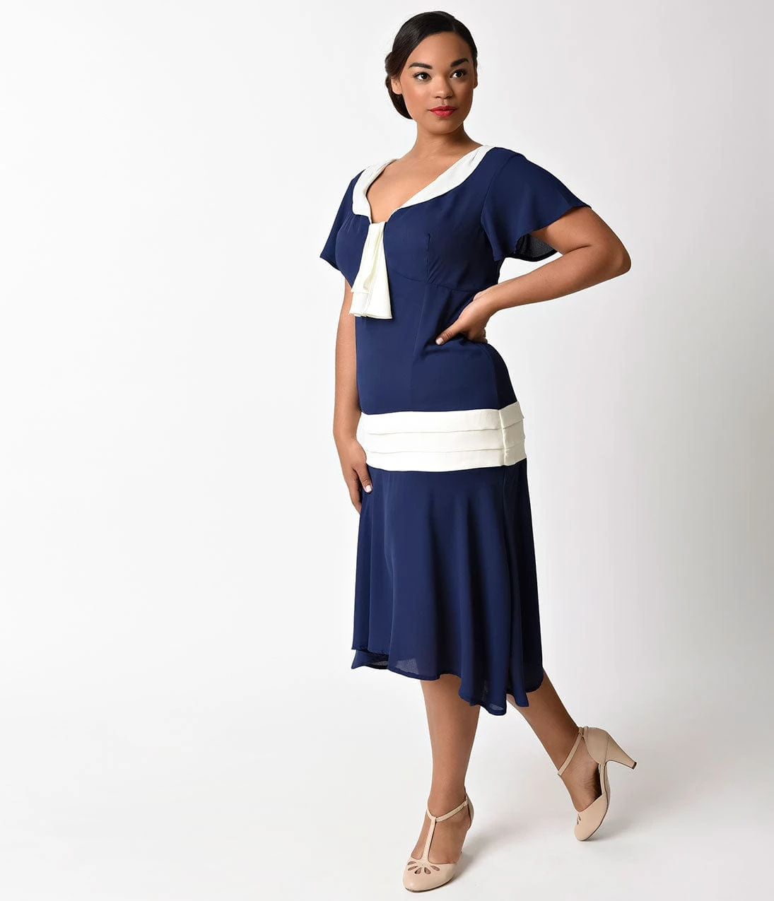 Unique Vintage Plus Size 1920s Navy Blue & Ivory Wilshire Flapper Day Dress 4 Unique Vintage Plus Size 1920s Navy Blue & Ivory Wilshire Flapper Day Dress - Image 4