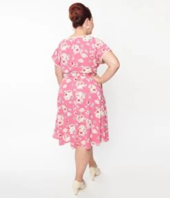 Unique Vintage Plus Size Fuchsia Floral Flutter Sleeve Swing Dress 8 Unique Vintage Plus Size Fuchsia Floral Flutter Sleeve Swing Dress -Pleaser Clothing Store unique vintage plus size fuchsia floral flutter sleeve swing dress 719437